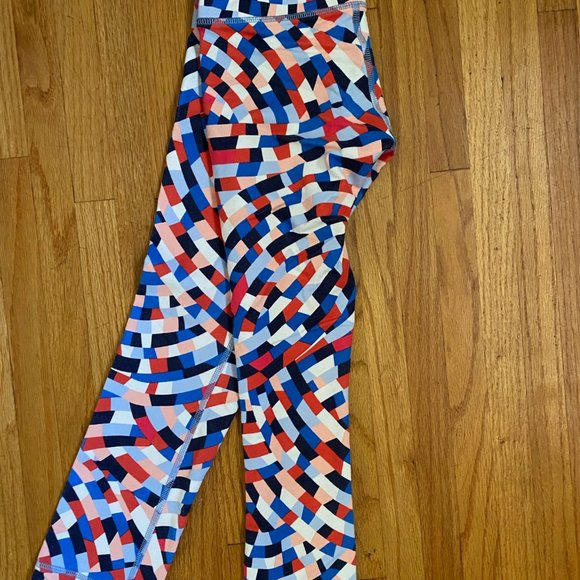 Rare* Lululemon Wunder Under Crops - Picture 3 of 5